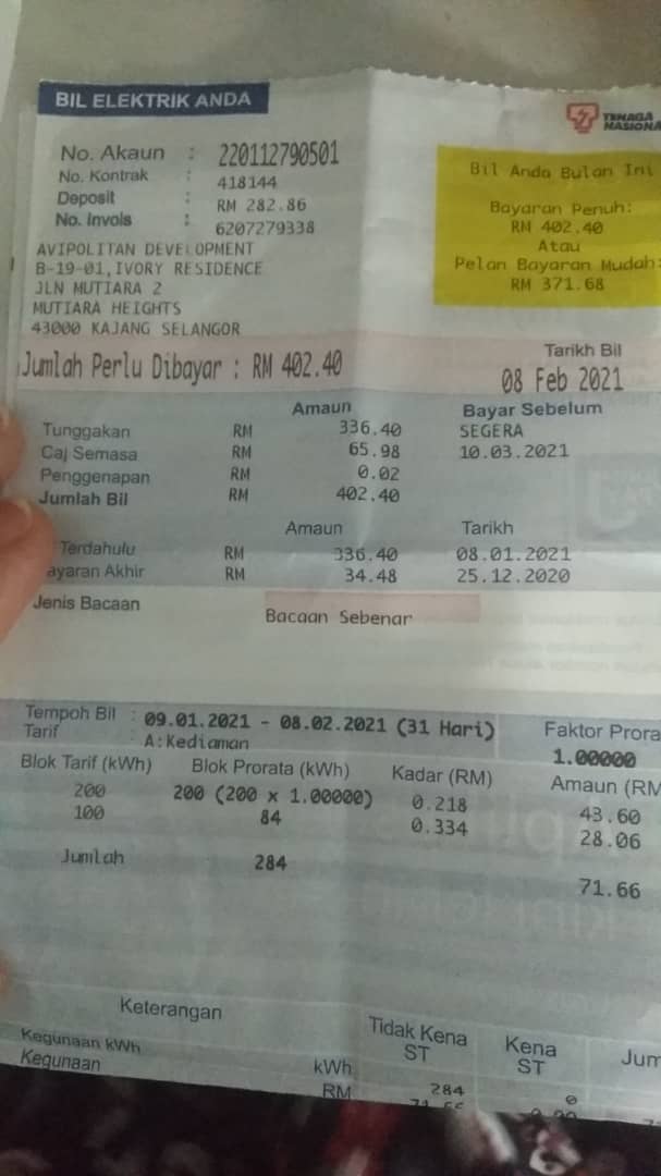 A Palestinian family living in Malaysia need help after the father lost his job
