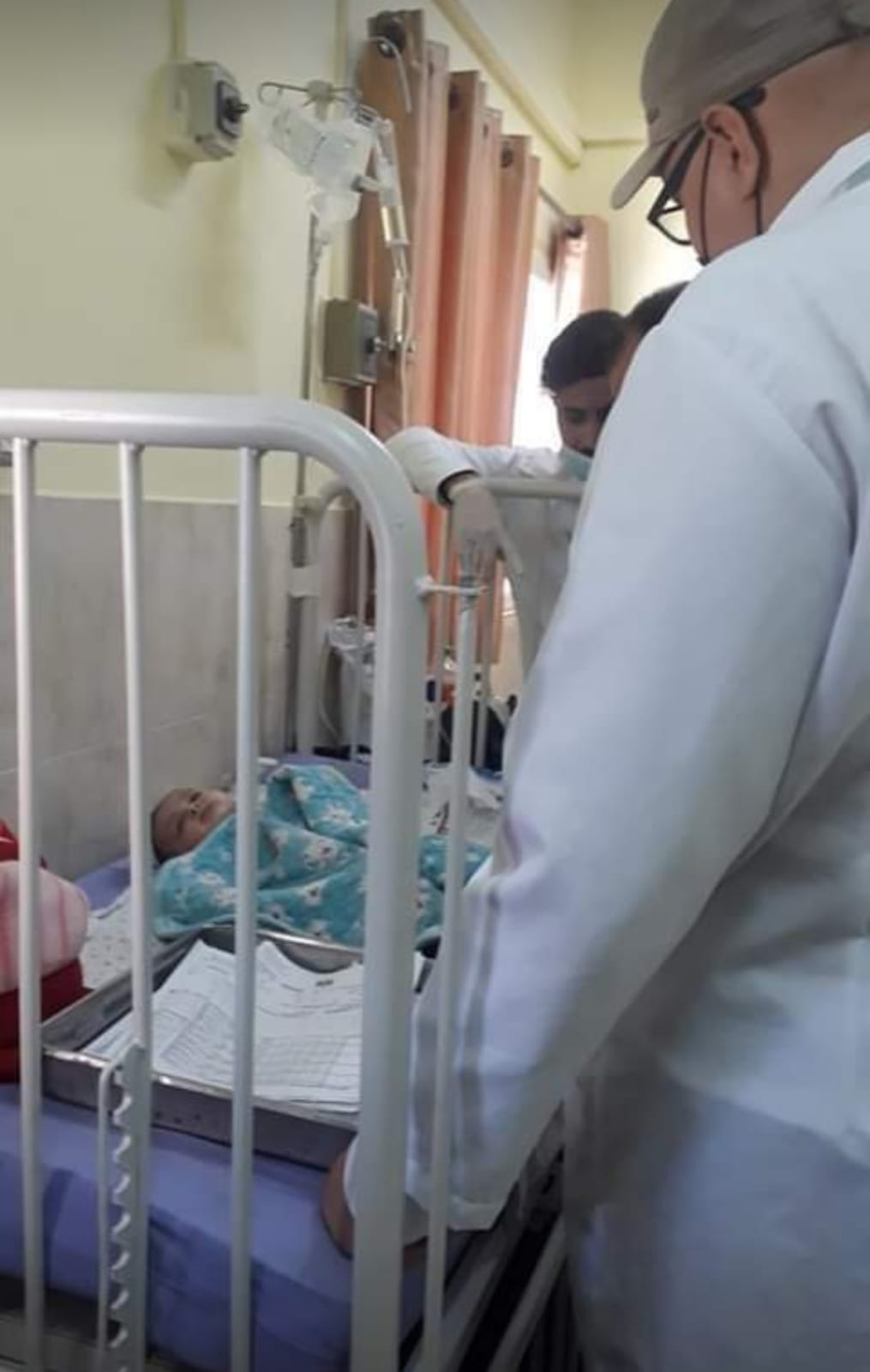 A Palestinian child suffers deadly diseases and need to undergo urgent surgery