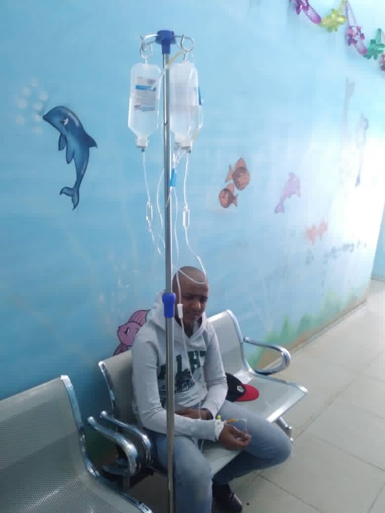 Yahya a Yemeni son needs help to recover from blood cancer