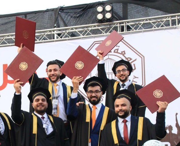 دعم طلاب جامعة القدس فاقدي الأبوين