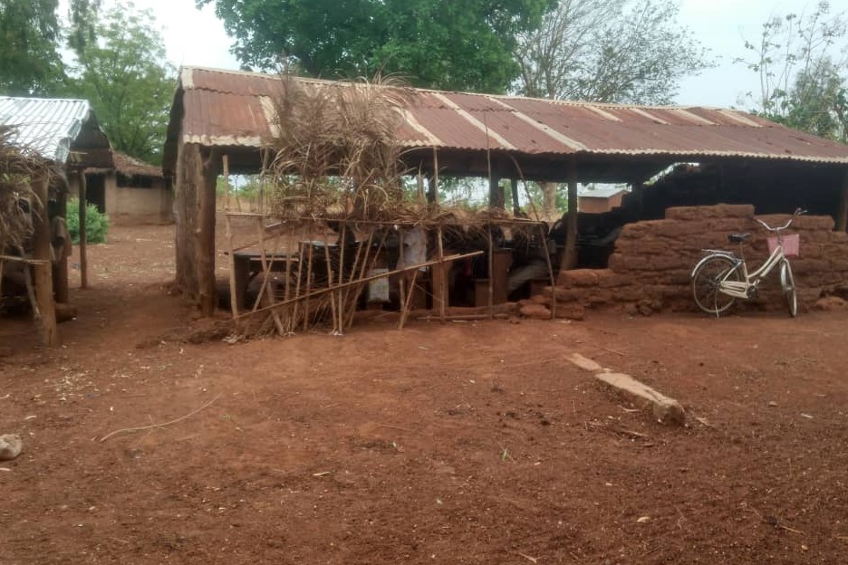 Construction and equipping of a four-classroom school with administration, seats and toilets in the State of Togo