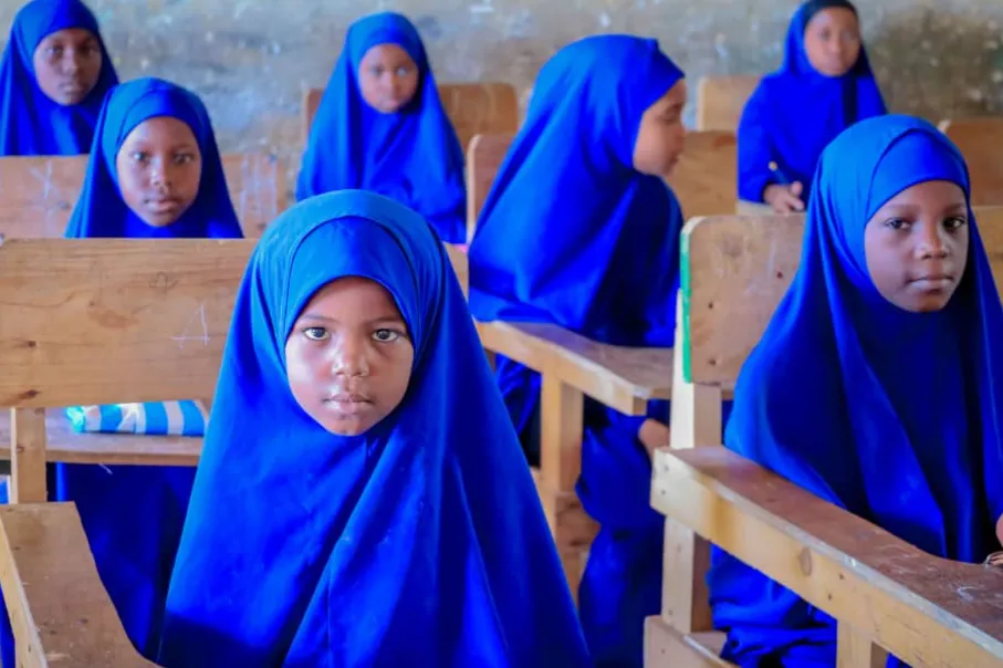 تبرع لتعليمهم