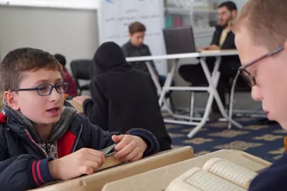 صاحب القرآن - ساهم في كفالة حلقة للقرآن الكريم