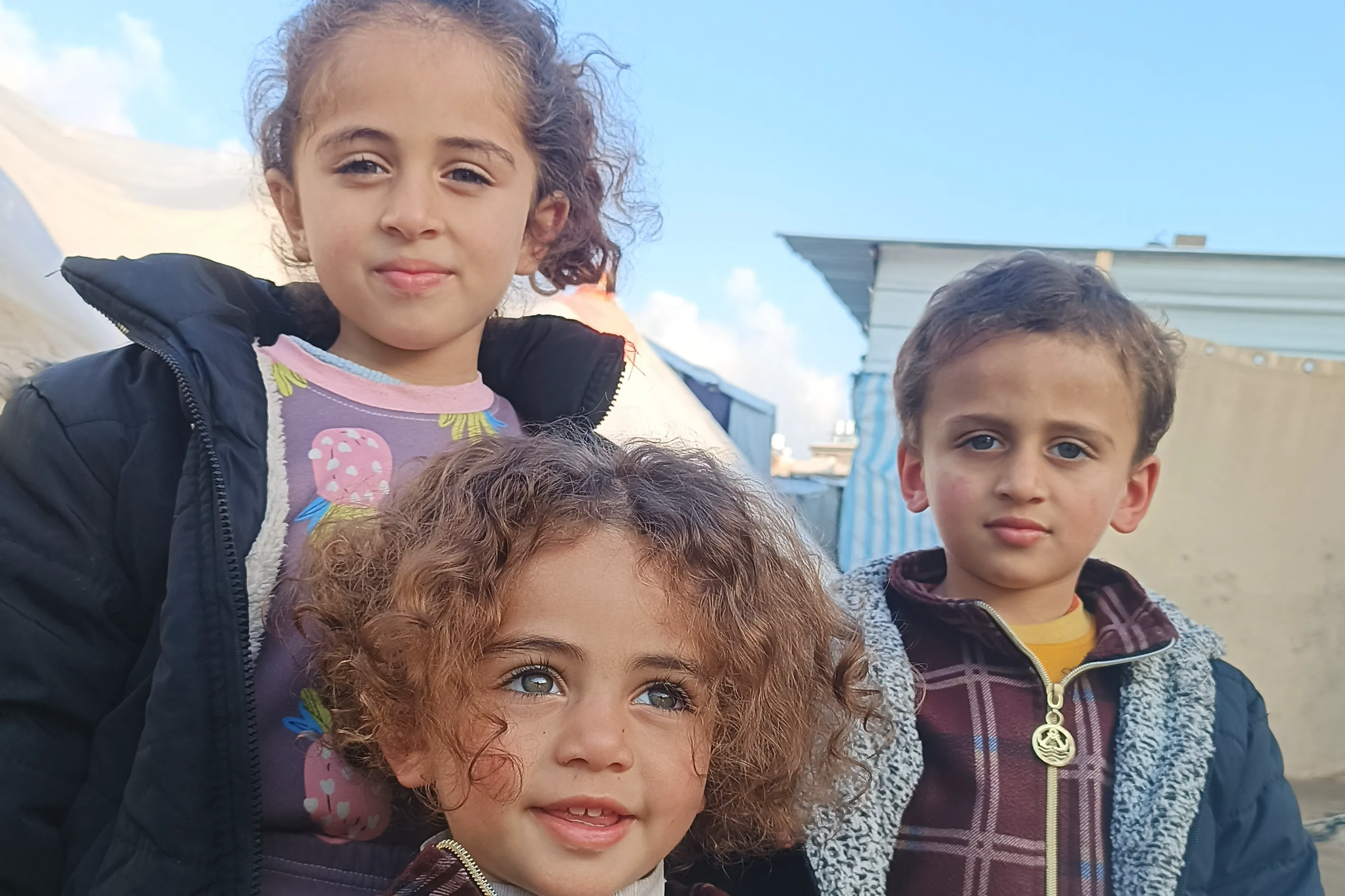 : "أمل العودة: ساعدوا عائلة نازحة في غزة للقاء معيلها في مصر"