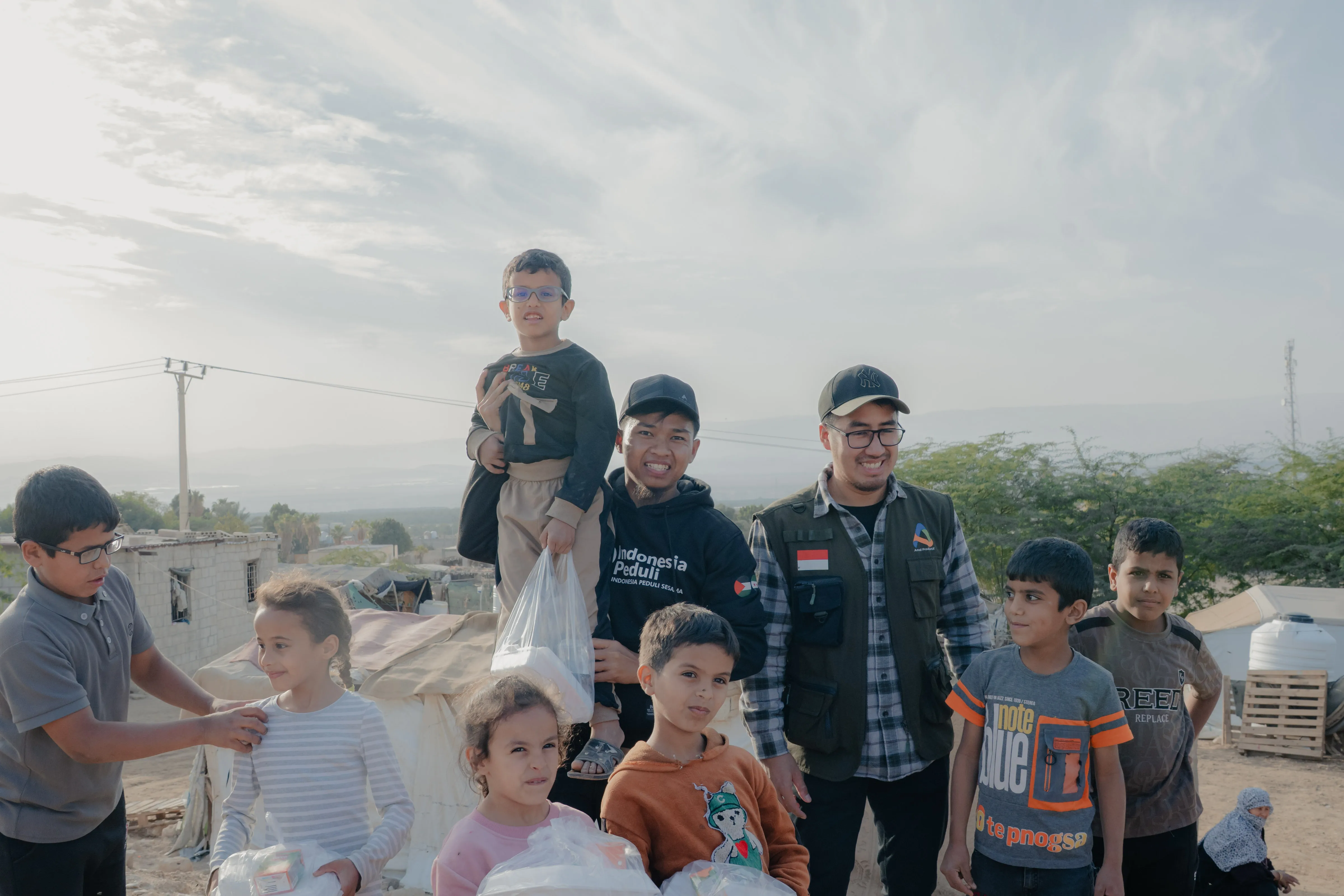 مساعدة الأسر الفلسطينية في الأردن