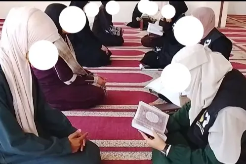 أهل القرآن في غزة | دعم 50 طالبًا ومحفظة واستمرار حلقات القرآن