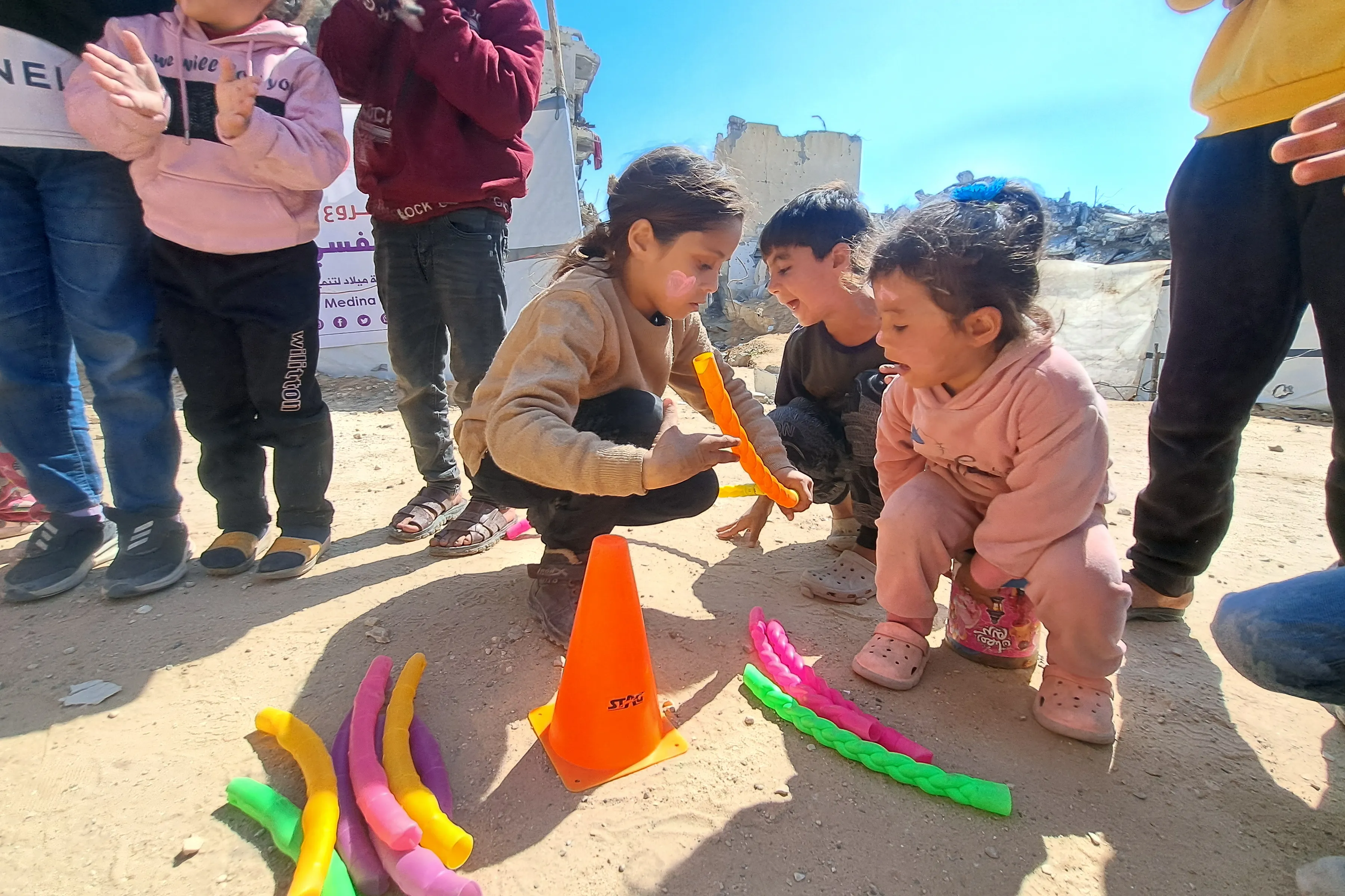 حملة اكفل طفلا يتيما او عائلة فقيرة